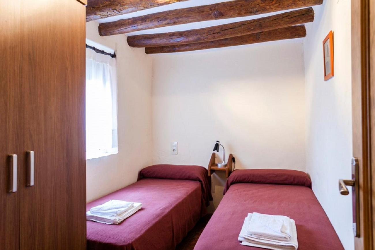 Apartamentos Casa Samper Santa Eulalia de Gállego Habitación foto