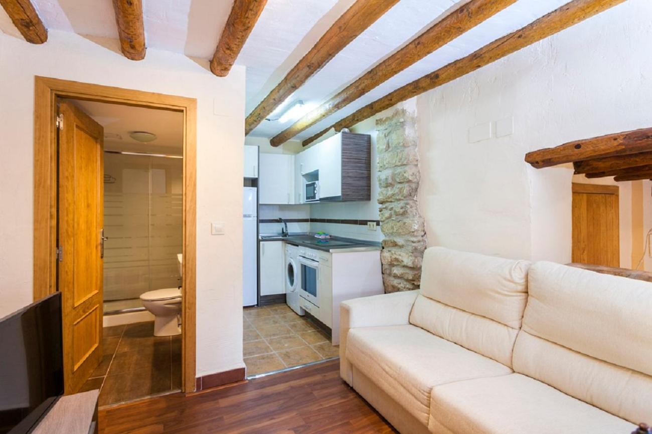 Apartamentos Casa Samper Santa Eulalia de Gállego Habitación foto