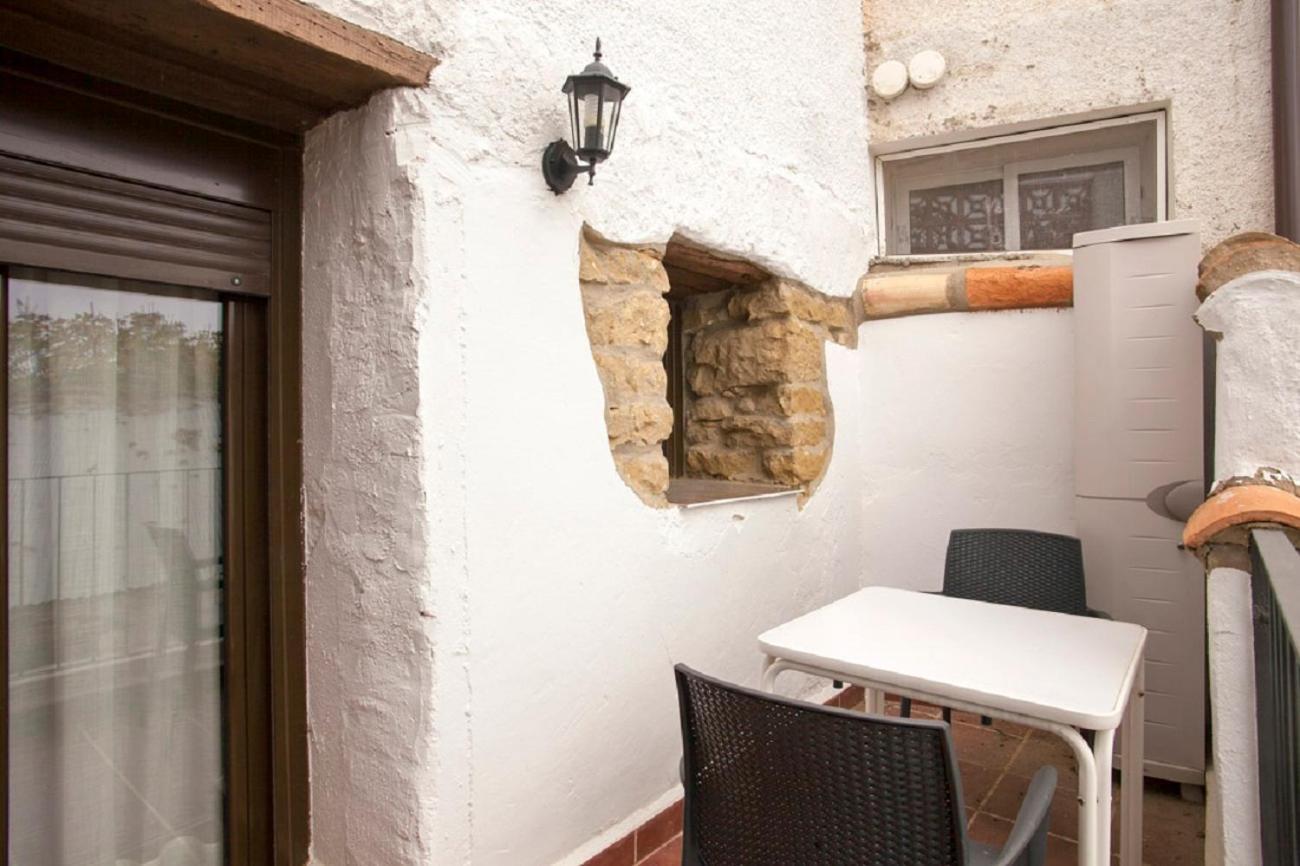Apartamentos Casa Samper Santa Eulalia de Gállego Habitación foto