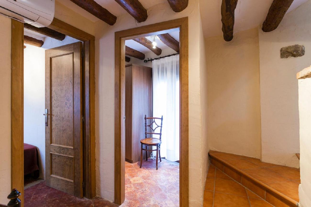 Apartamentos Casa Samper Santa Eulalia de Gállego Habitación foto